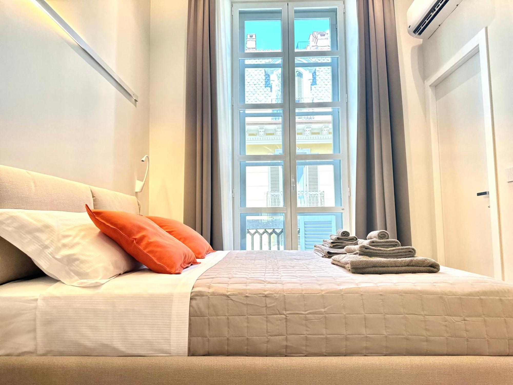 Savoy Luxury Apartment City Center Turin Bagian luar foto