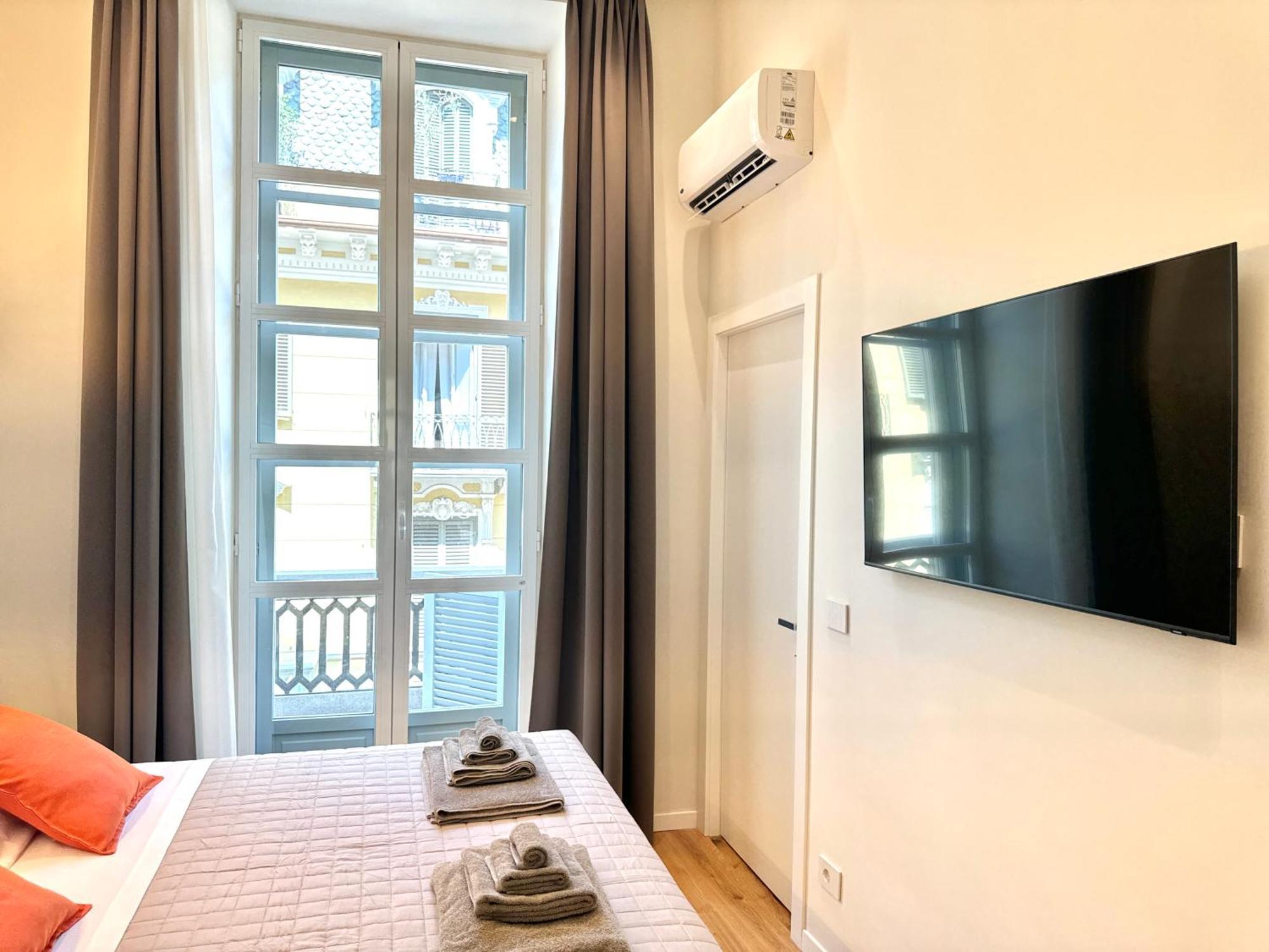 Savoy Luxury Apartment City Center Turin Bagian luar foto